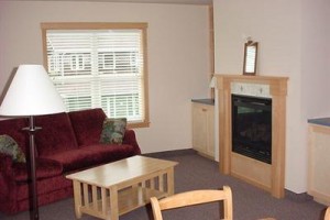 Sea Breeze Court voted 5th best hotel in Cannon Beach