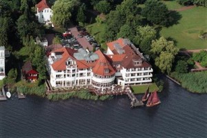 Seehotel Faehrhaus Image