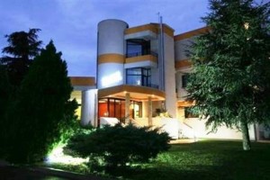 Select Hotel Atessa voted  best hotel in Atessa