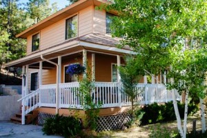 Sheridan House Inn Image