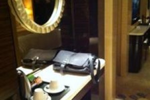 Shijiazhuang International Building Hotel Image