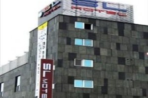 Simple Life Hotel Image