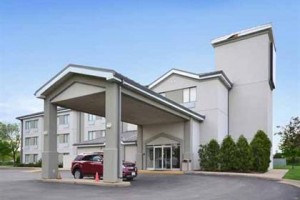 Sleep Inn Lake Bluff voted  best hotel in Lake Bluff