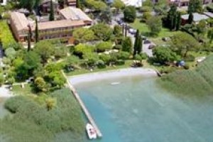 Hotel Smeraldo Sirmione Image