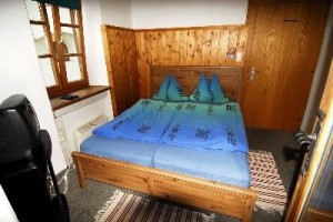 Snowbunnys Backpackers Hostel Image