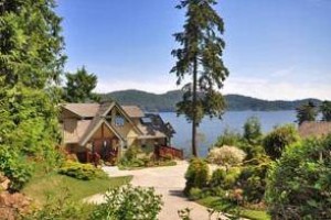 Soames Point Bed & Breakfast Image