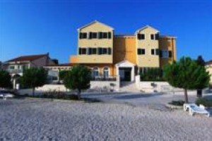 Spongiola Hotel Brodarica Image