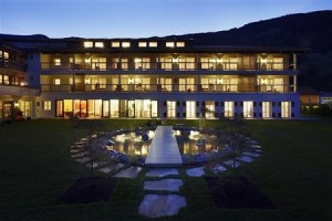 Sporthotel Theresa Image