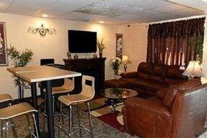 Stay Inn & Suites Stevens Point Image