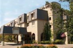 Stone Gate Inn voted 2nd best hotel in Orillia