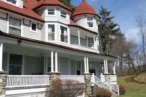 Stonegate Mansion Image