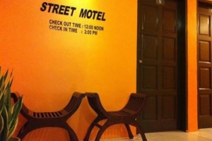 Street Motel Image