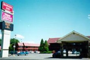 Sturgeons Inn and Casino Lovelock Image