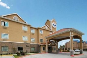 Baymont Inn & Suites Baytown Image