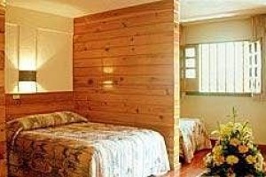 Suites Colonial Image