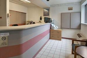 Super 8 Annapolis Image