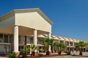 Super 8 Breaux Bridge voted 3rd best hotel in Breaux Bridge