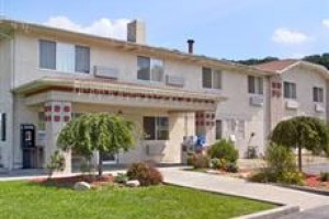 Canonsburg Super 8 Motel Image