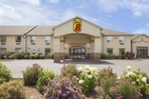 Super 8 Motel Cornwall voted 3rd best hotel in Cornwall 