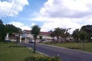 Super 8 Motel Crestview Image