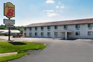 Super 8 Motel Decorah voted 3rd best hotel in Decorah
