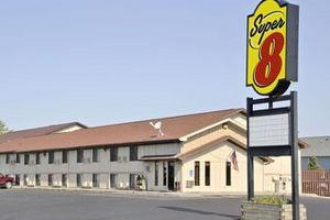 Super 8 Huron voted  best hotel in Huron 