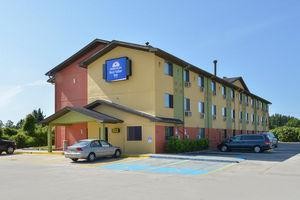 Super 8 Kingsland Image