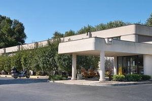 Super 8 Motel Logansport Image