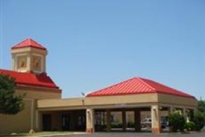 Super 8 Plainview Image