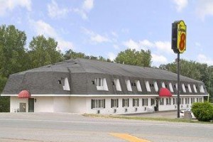 Super 8 Platteville Image
