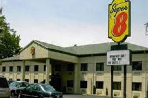 Super 8 Motel Port Clinton Image