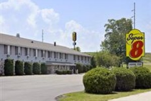 Super 8 Motel Sturgeon Bay voted 5th best hotel in Sturgeon Bay