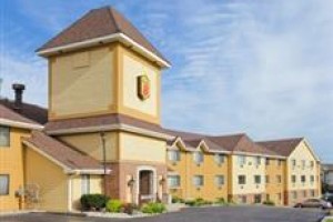 Super 8 Waukesha voted 3rd best hotel in Waukesha