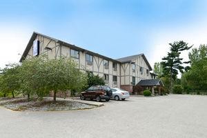 Americas Best Value Inn Whitehall Image