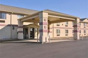 Super 8 Yorkville Image