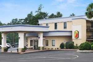 Super 8 Valdosta Mall Image
