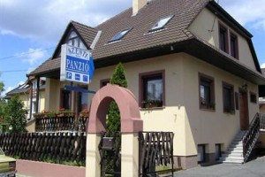 Szenti Panzio Hotel Gyor Image