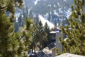 Tahoe Summit Village voted 5th best hotel in Stateline