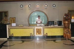Taohua Zhuangyuan Hotel Image