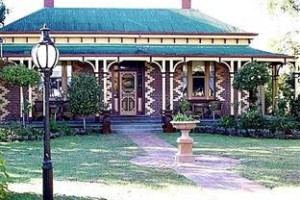 Tara House Bed & Breakfast Image