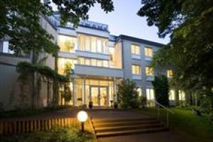 Taunus Tagungshotel Friedrichsdorf Image