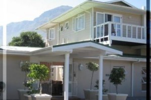 The Beach House Guest House Cape Town voted 9th best hotel in Hout Bay