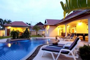 The Chase & Foxlea Villas Bang Lamung Image