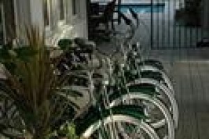 The Cottages on Charleston Harbor Image