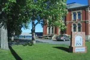 Customs House Inn voted 5th best hotel in Pictou
