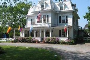 Grassmere Inn Bed and Breakfast voted 2nd best hotel in Southampton 