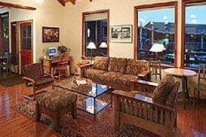 The Harbor Lite Lodge Image