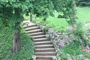 The Henderson Castle Bed & Breakfast Image