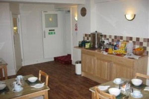 The Hollies Guest House Image