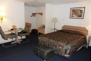 Hub Motel voted 5th best hotel in Redmond 